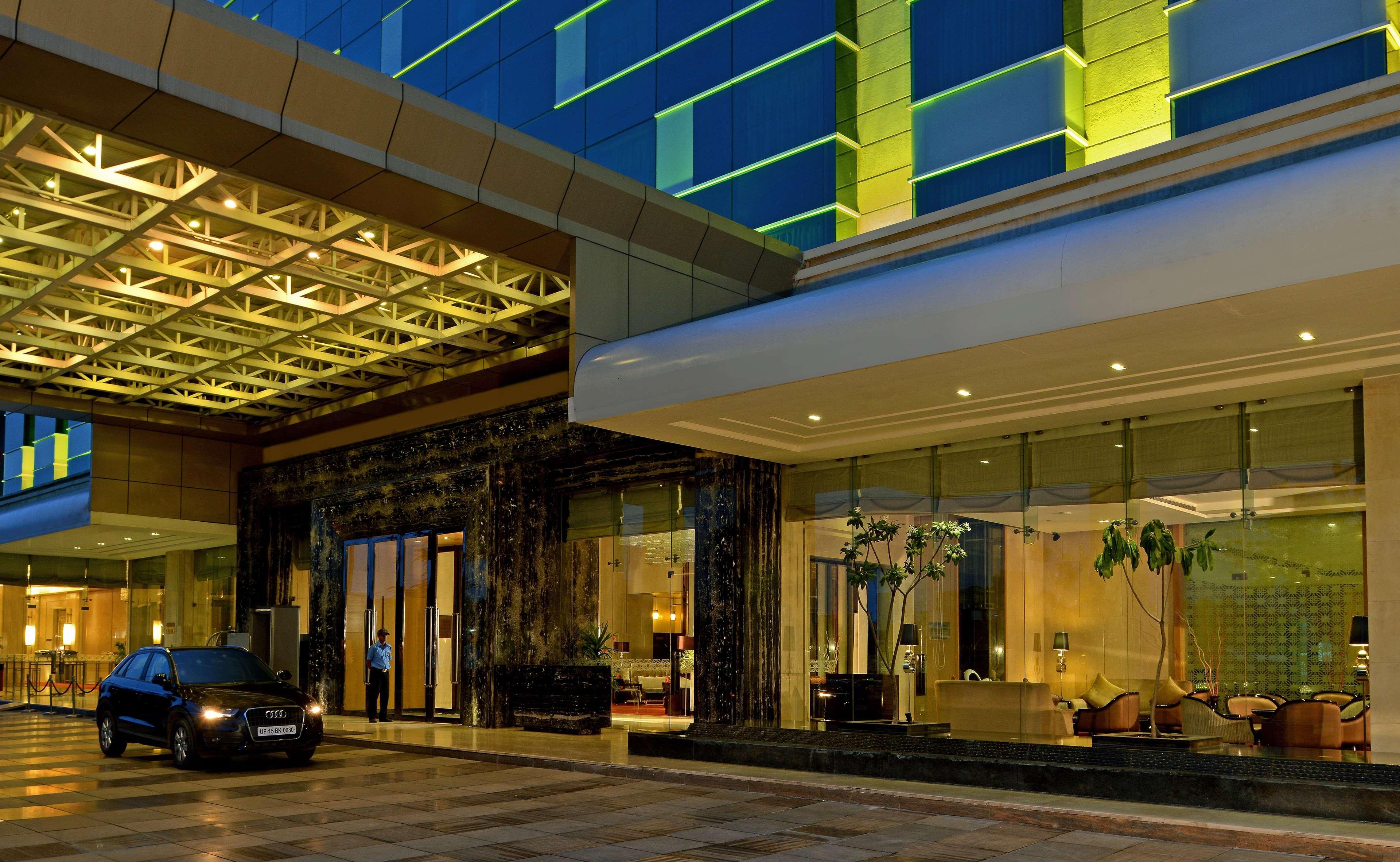 Radisson Blu Jaipur Hotel Exterior foto