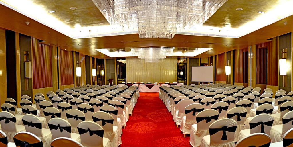 Radisson Blu Jaipur Hotel Exterior foto
