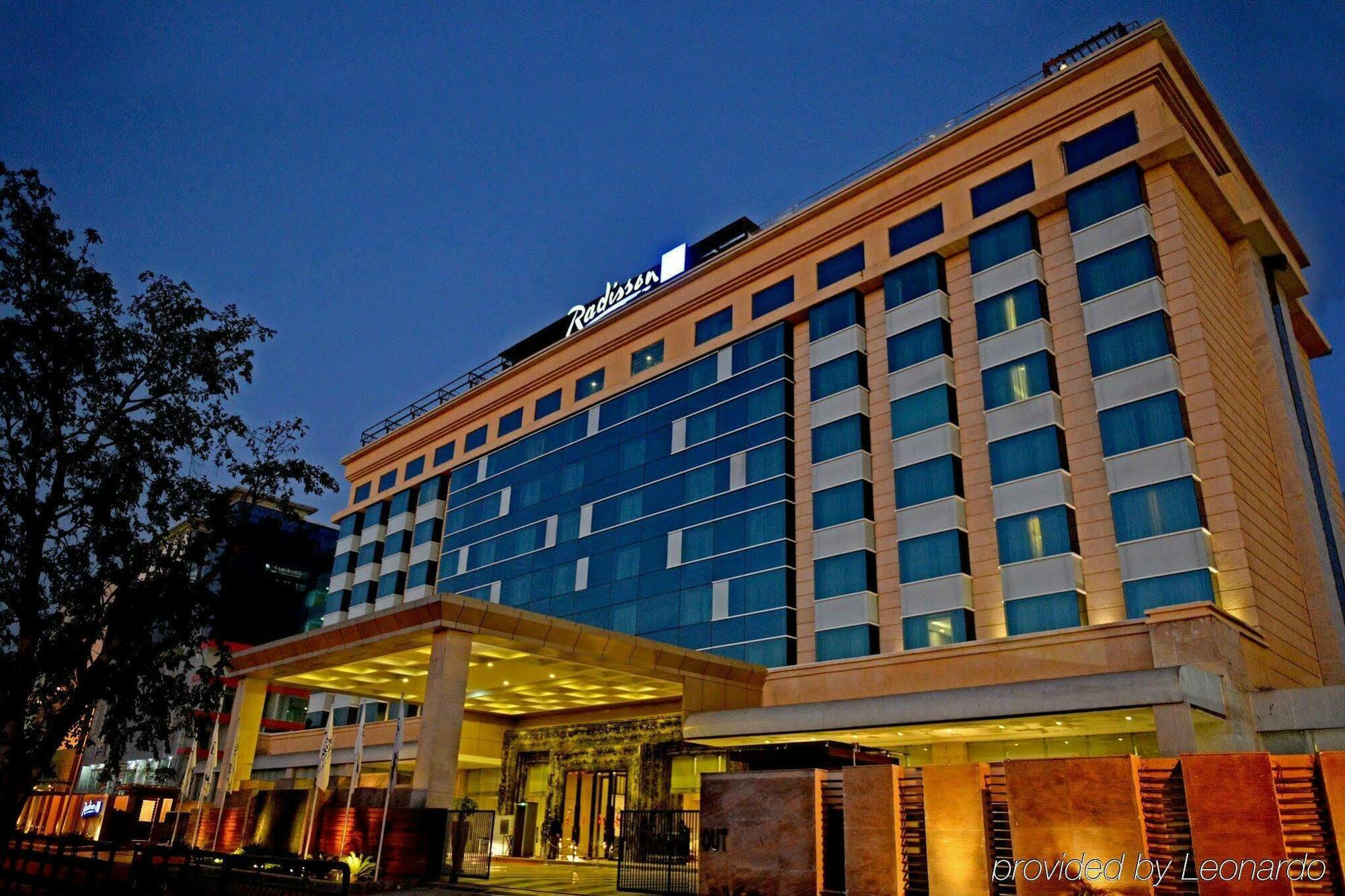 Radisson Blu Jaipur Hotel Exterior foto
